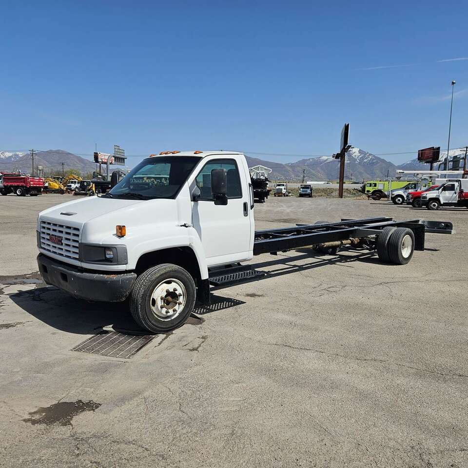 2007 GMC Cab & Chassis Truck