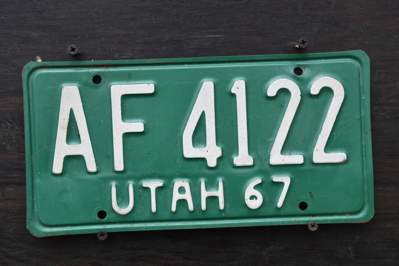 Utah 1967 Original License Plate # AF 4122