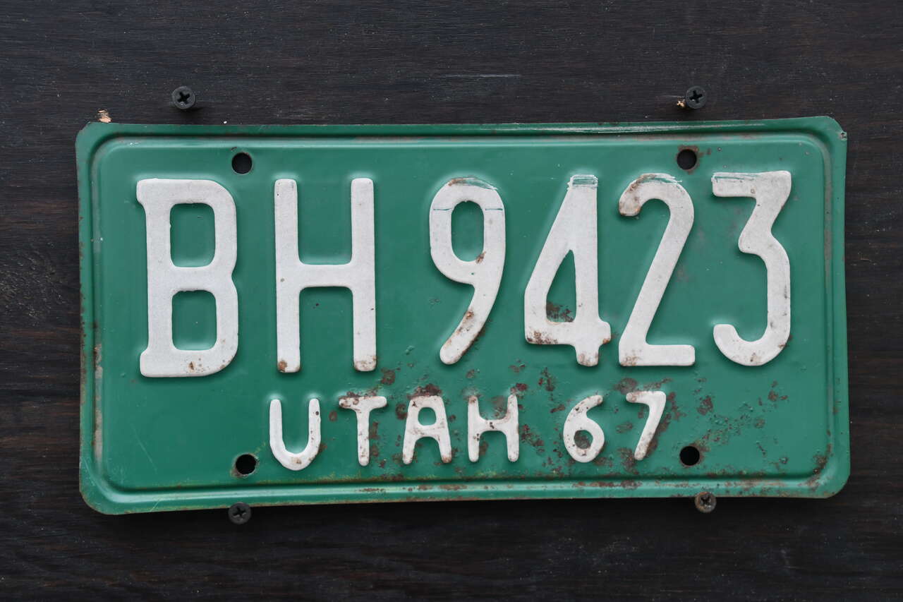 Utah 1967 Original License Plate # BH 9423