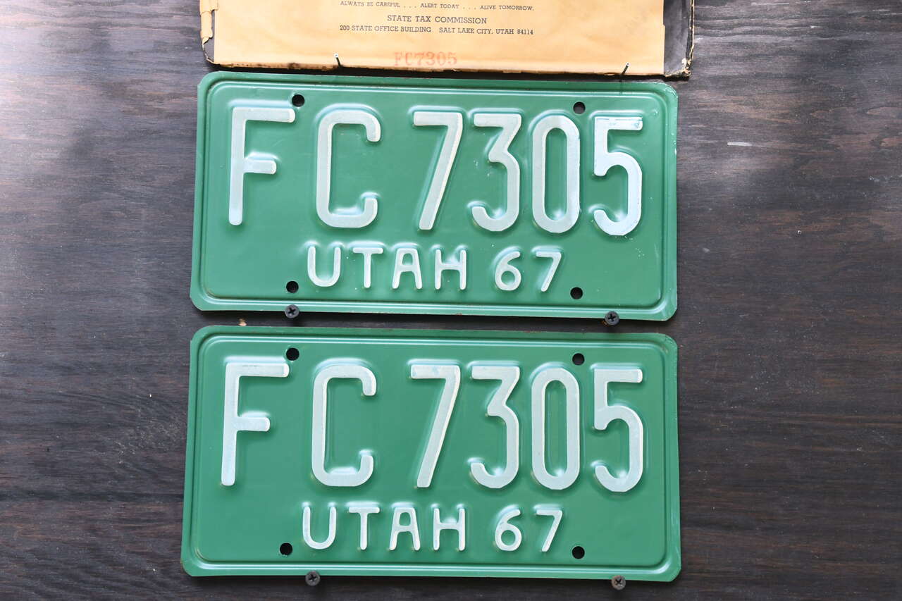 Utah 1967 Original  License Plate Pair FC7305.  NEW with original envelope.