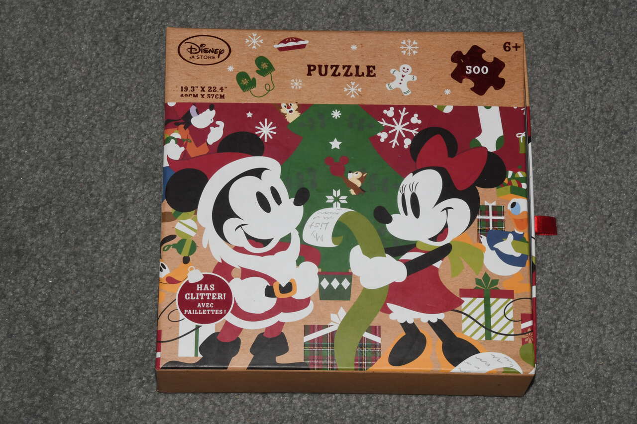 MICKEY & MINNIE MOUSE CHRISTMAS 500 Piece Jigsaw Puzzle ~ SPARKLE ~ CUTE ~ COMPLETE!