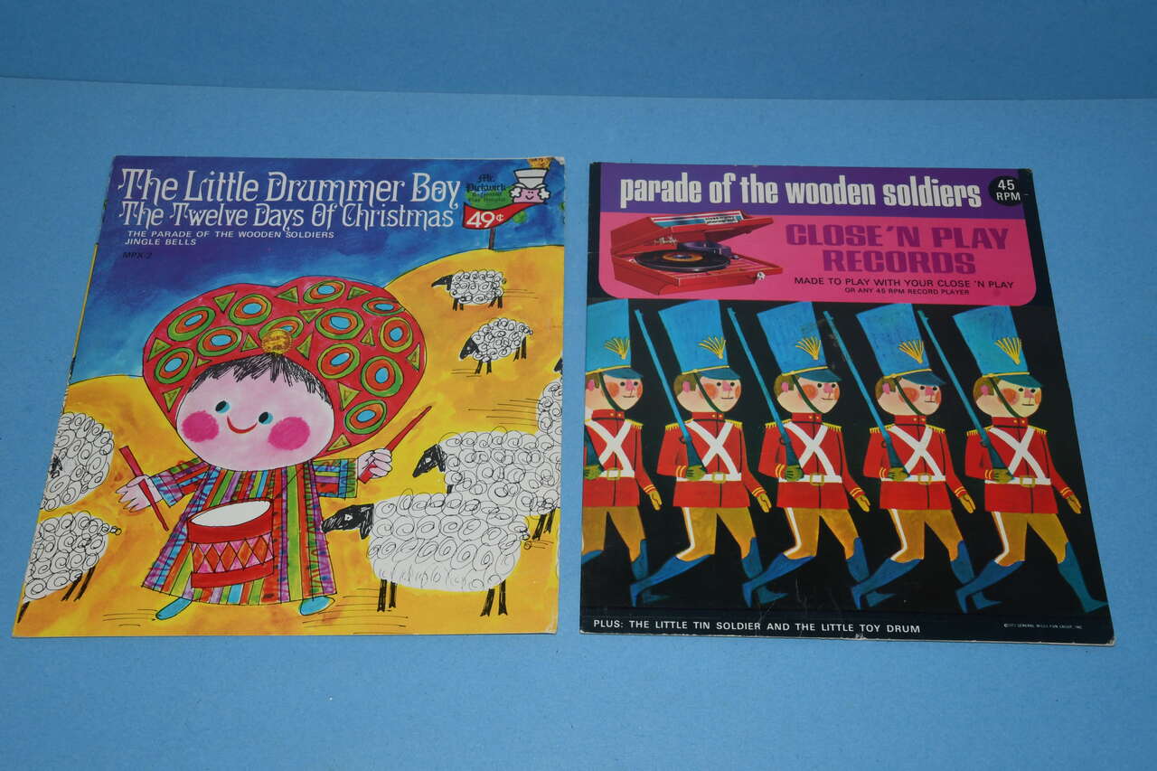2 VINTAGE CHILDREN'S CHRISTMAS 45 RPM VINYL RECORDS ~ WOODEN SOLDIERS & LITTLE DRUMMER BOYS