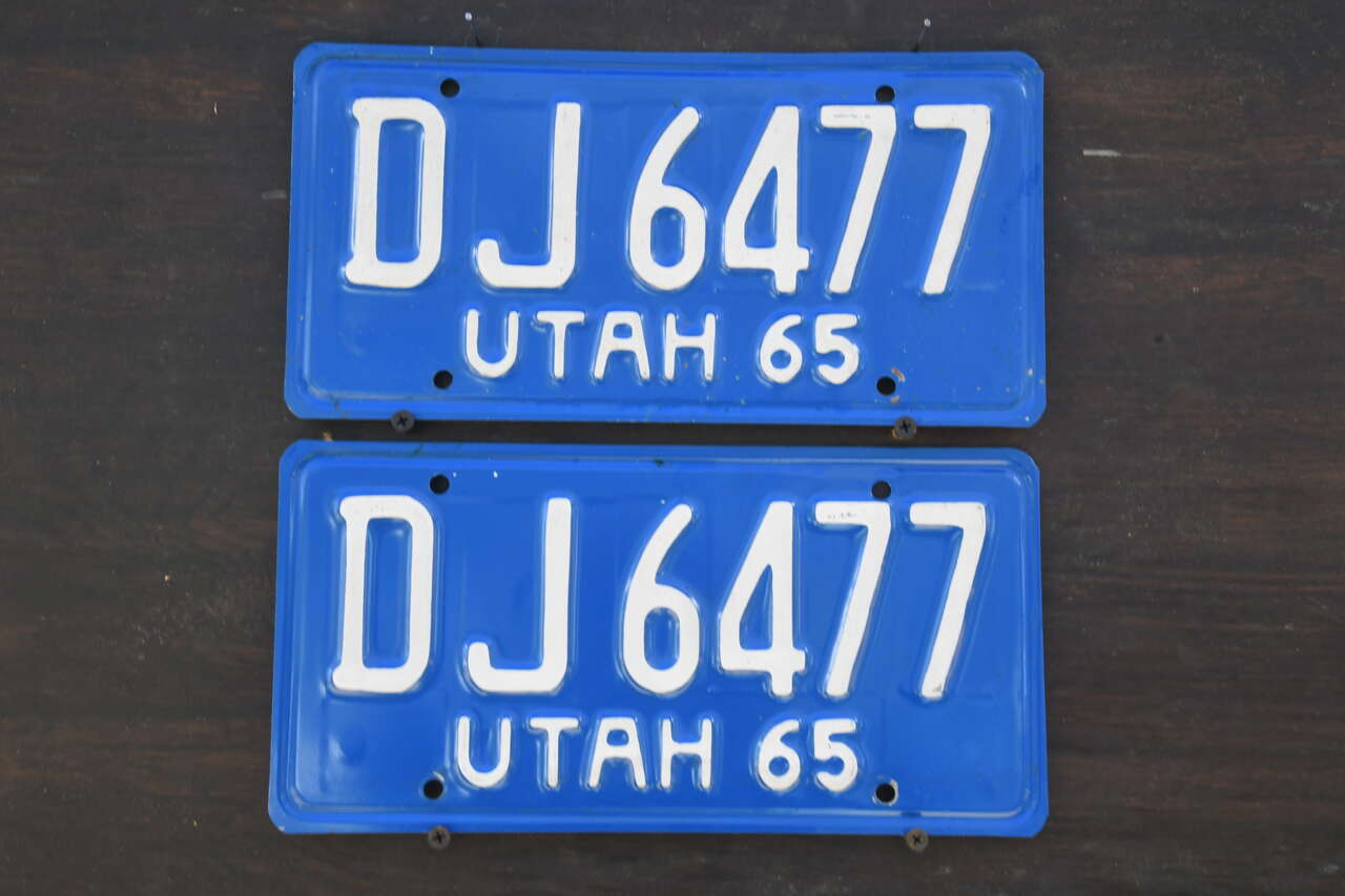 Utah Pair 1965 License Plates DJ6477  Mint