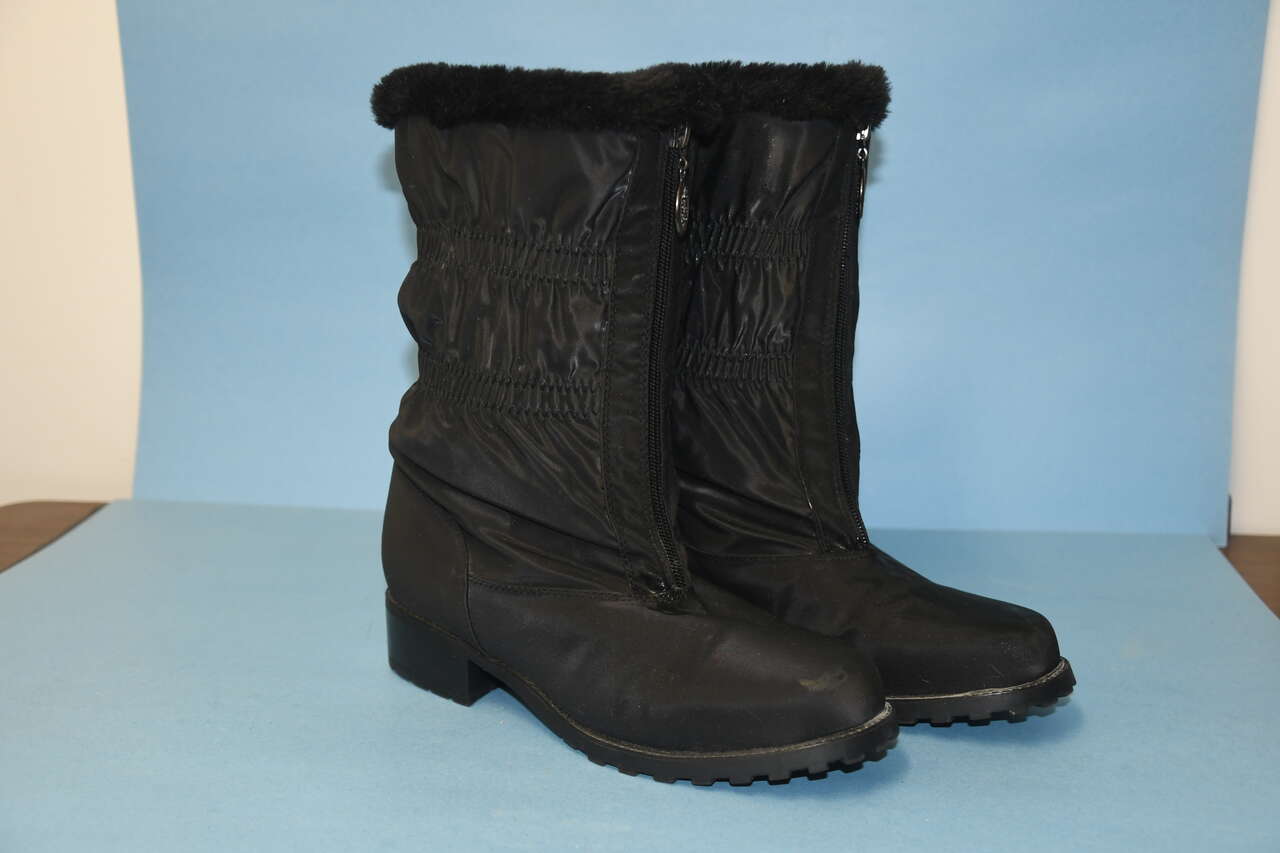 WOMEN'S LONDON FOG BOOTS ~ SIZE 8 1/2 M ~ BLACK ~ Height 11.5" with Heel