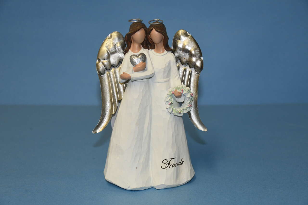 NWT CHRISTMAS ANGELS "FRIENDS" FIGURINE ~ Height 7.5" ~ PEACE & LOVE ~ KOHLS ~  BEAUTIFUL!