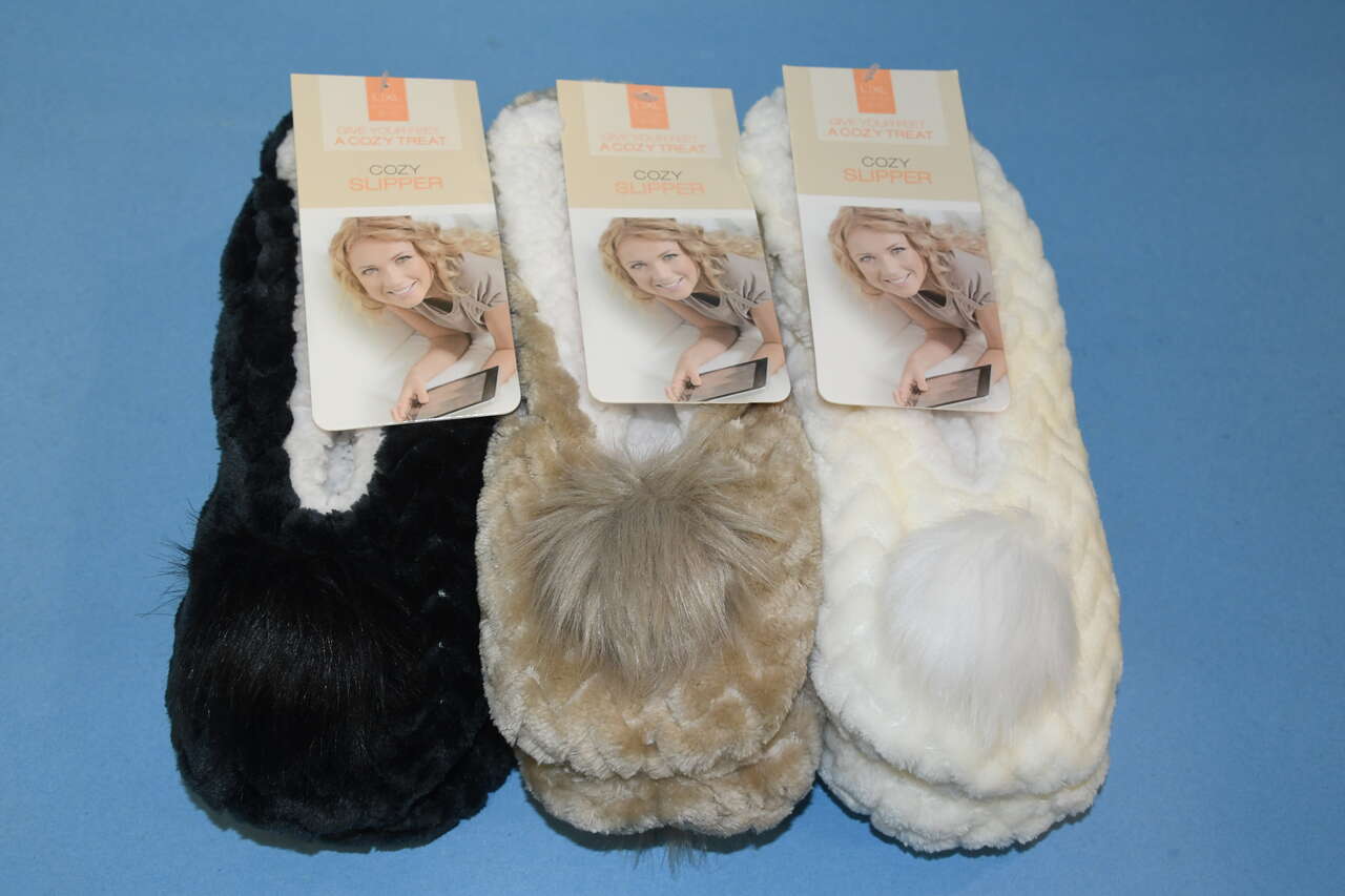 3 NWT WOMEN'S SLIPPERS FOR $10 ~ SIZE L/XL (8-10) ~ WHITE, TAN, BLACK ~ POM POM'S ~ MACHINE WASHABLE ~ SOFT!