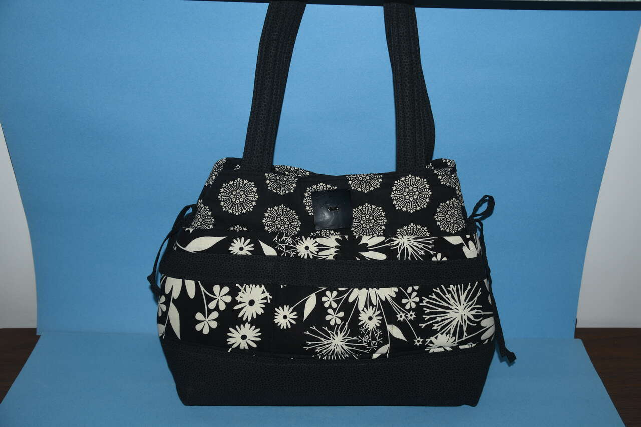 WOMEN'S HANDMADE PURSE/TOTE ~ BLACK & CREAM ~ 11" x 14" x 5" ~ SNAP CLOSURE ~ NEW, NEVER USED!