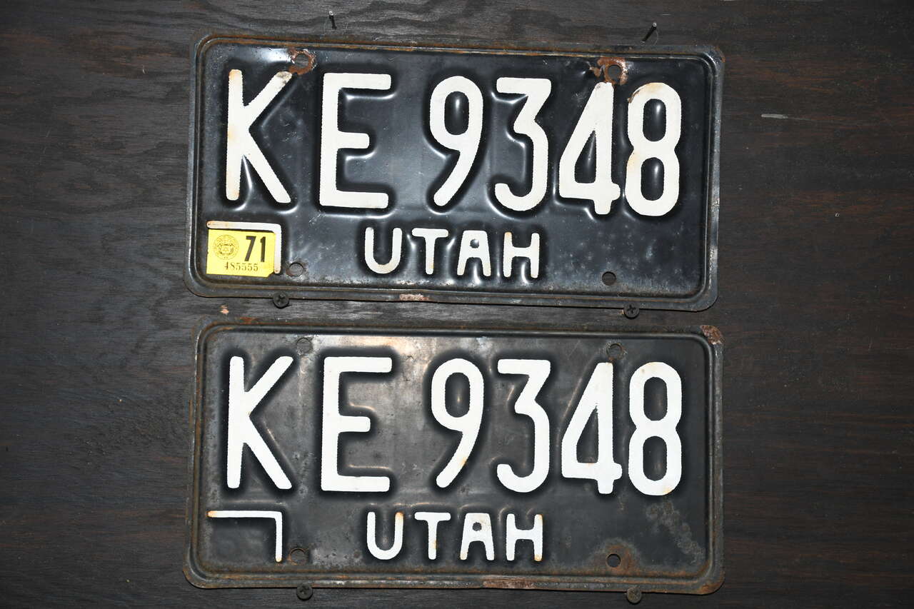 Utah 1971 Original pair of License Plates