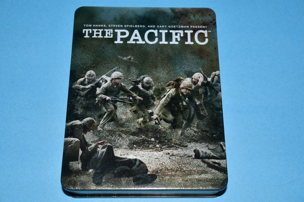 "THE PACIFIC" 6 DVD'S ~ TOM HANKS ~ STEVEN SPEILBERG ~ METAL STORAGE CASE