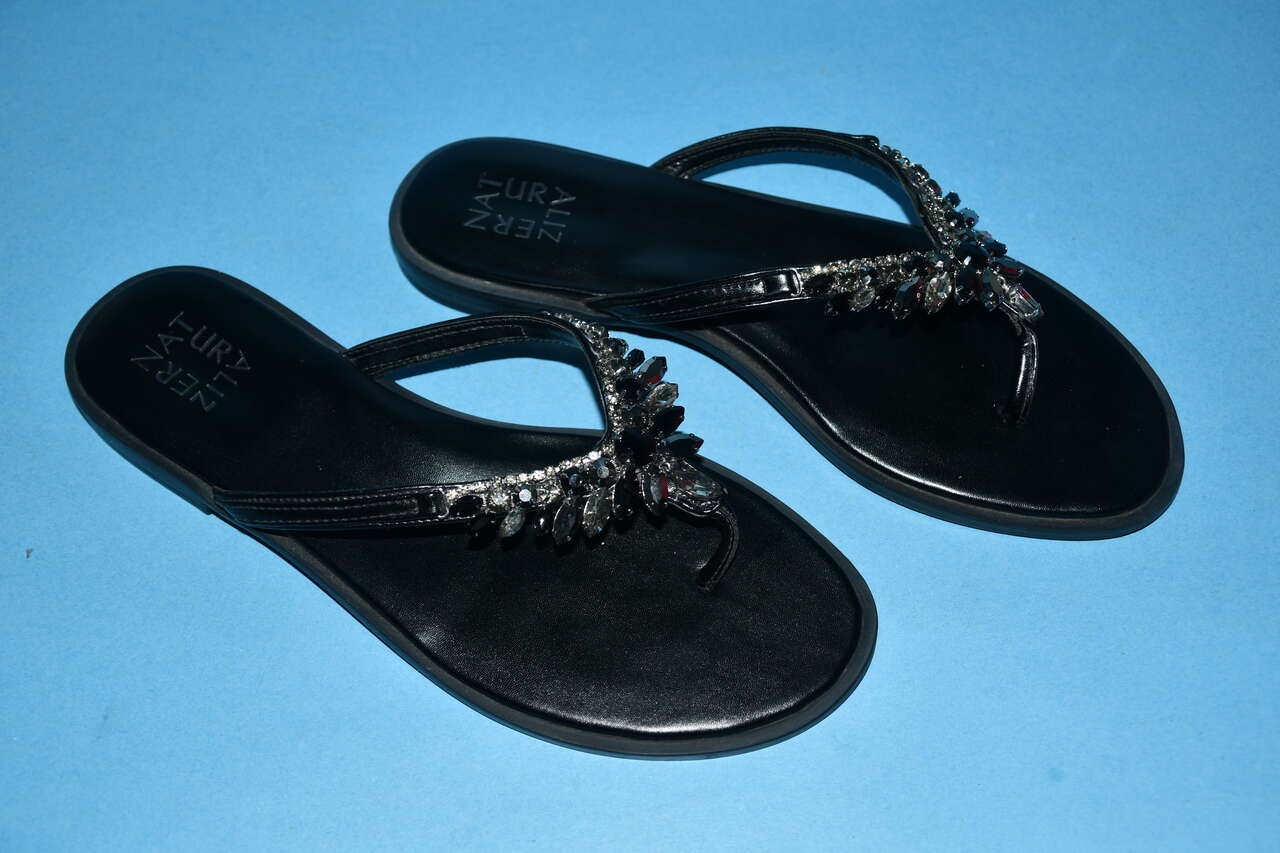 WOMEN'S NATURALIZER BLACK SANDALS ~ Size 9M ~ SPARKLY!