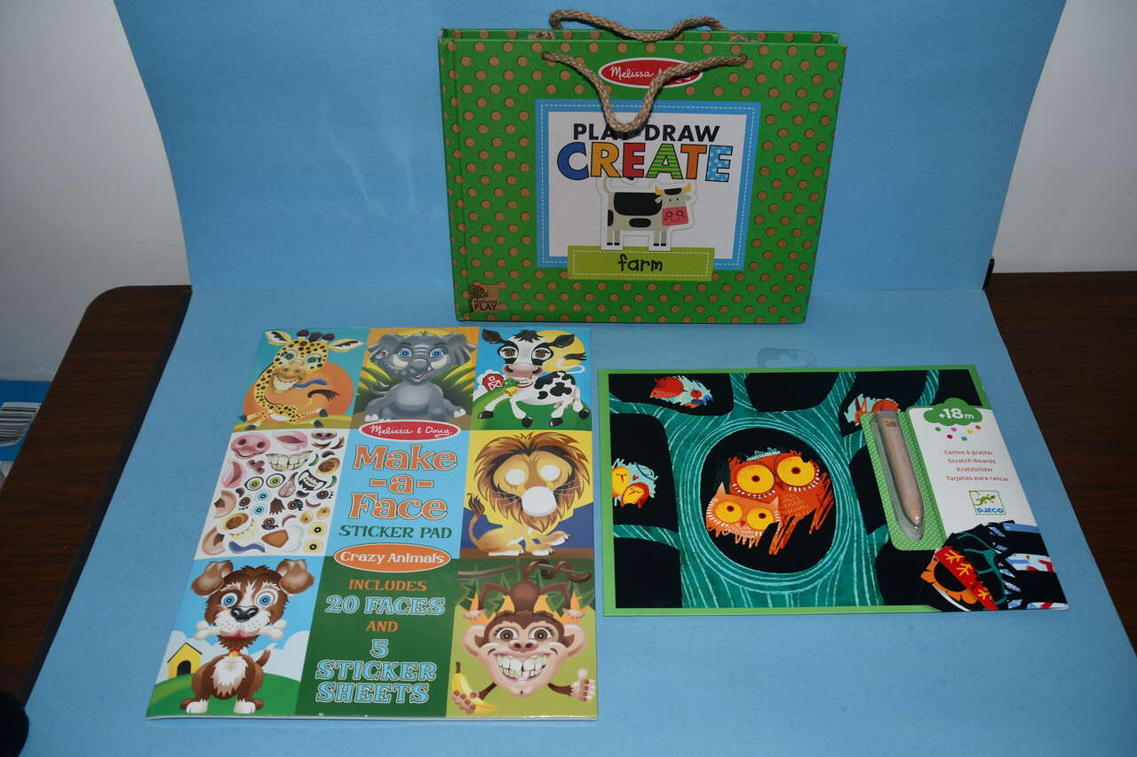 3 CHILDRENS FUN & EDUCATIONAL ACTIVITIES ~ MELISSA & DOUG MAKE A FACE & CREATE A FARM + SCRATCH BOARDS