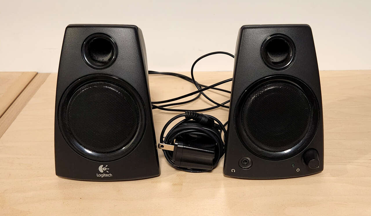 Logitech Z130 PC Speakers 3.5mm Audio Computers