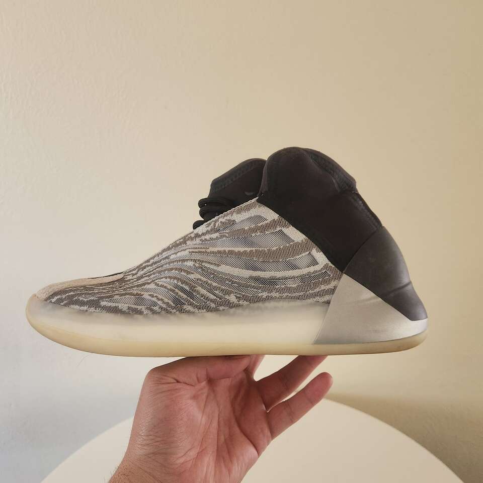Adidas Yeezy Quantum