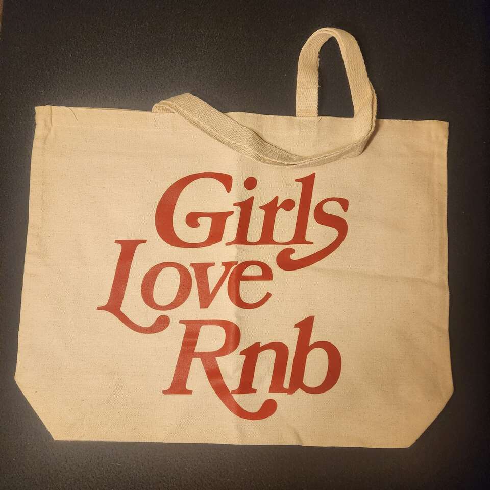 2 Tote bags