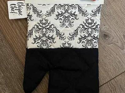 Chique Chef Accessories Oven Mitt