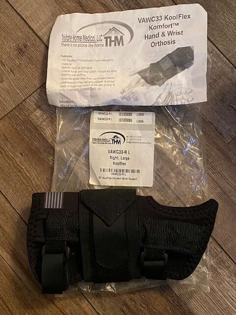 WC33 Koolflex Komfort Hand and Wrist Orthosis Large Right Hand