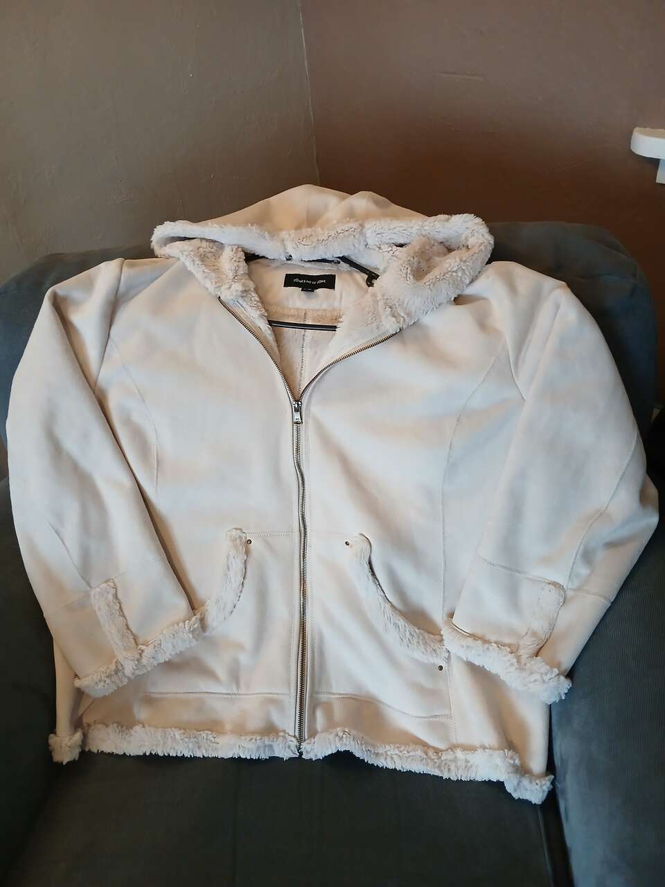Very Nice 3X Women's Winter Coat