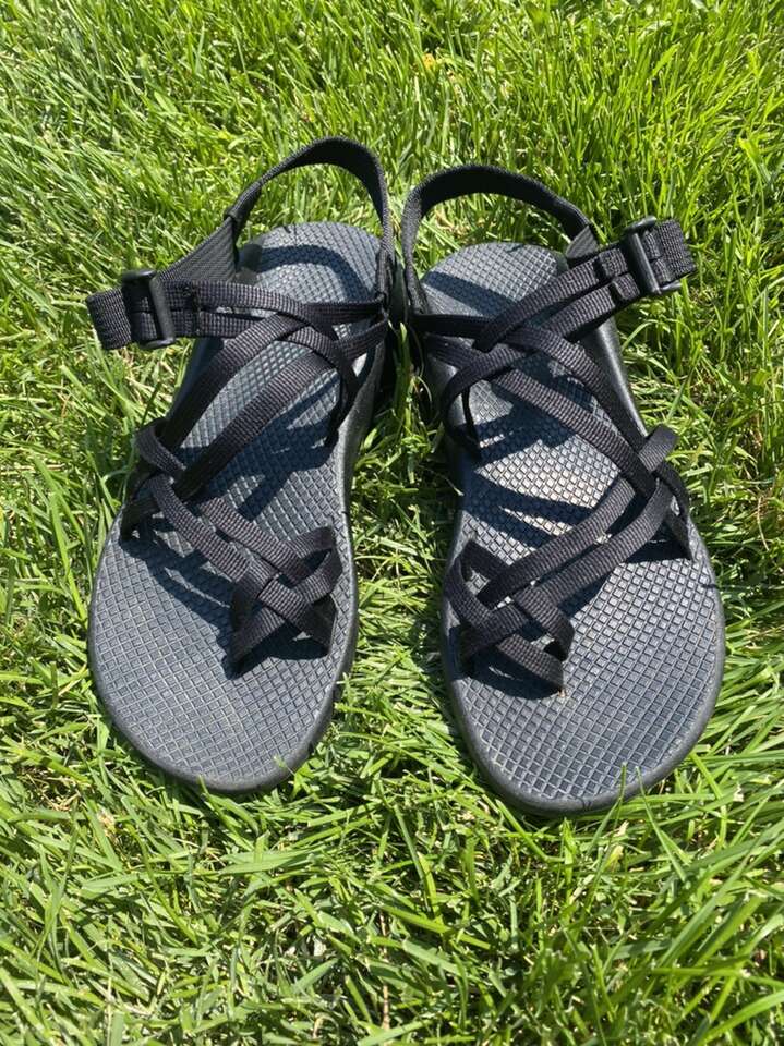 Women’s Chacos 9