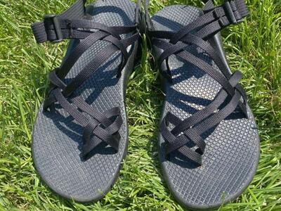 Women’s Chacos 9