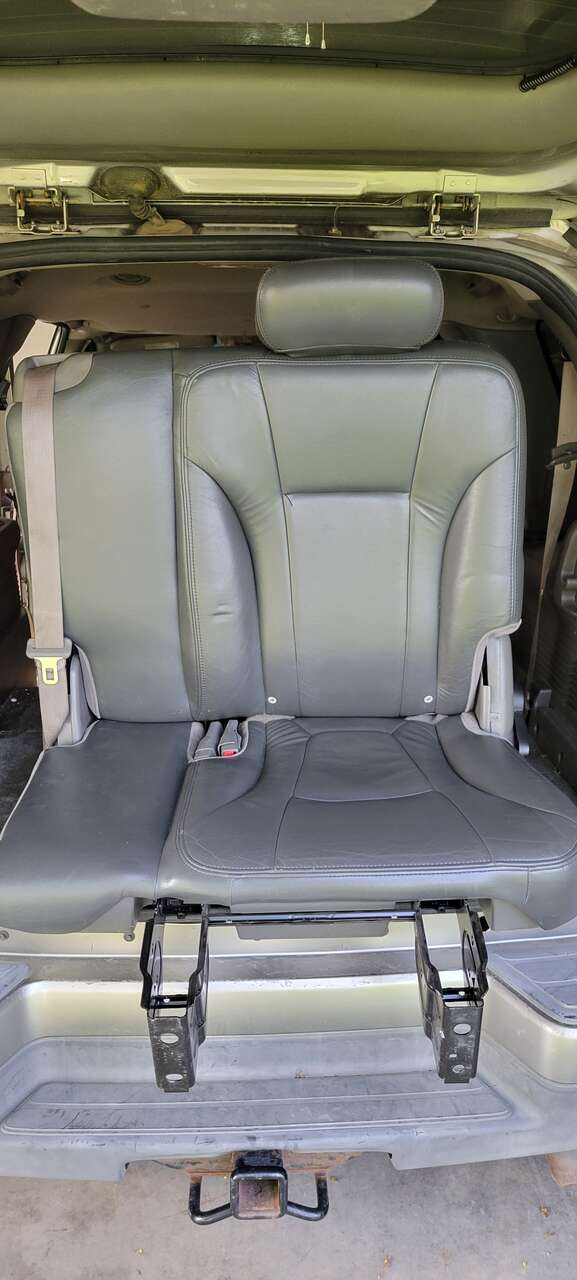 2003 Chevy TrailBlazer EXT LT SUV 2nd Row Seats