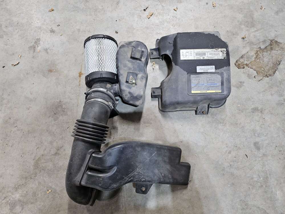 Chevy Trailblazer Air Cleaner