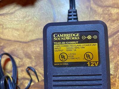 6 adapter chargers 12v, 19v, 5v, 6v,