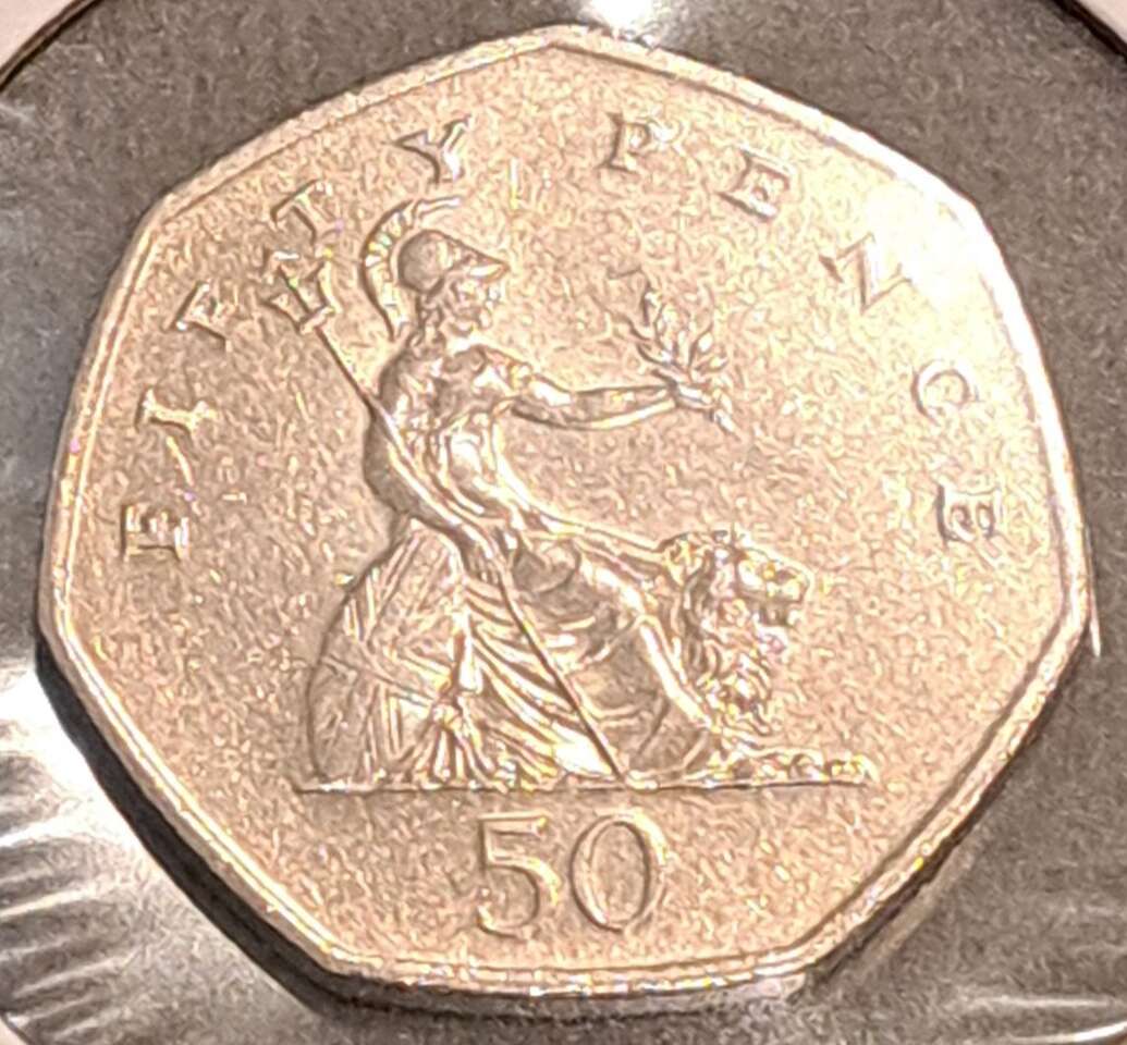 1997 UK Queen Elizabeth II 50 Fifty Pence Coin AU