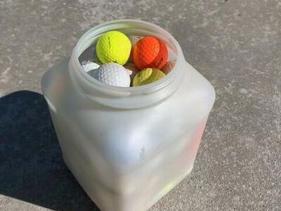 Mixed brands of golf balls 70 Balls