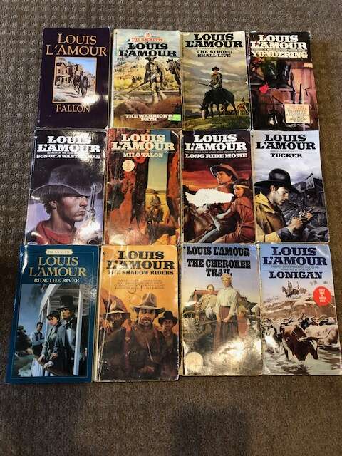 Louis Lamour Vintage Paper Back Books,148 of them.