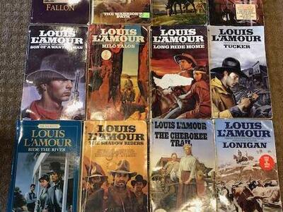 Louis Lamour Vintage Paper Back Books,148 of them.