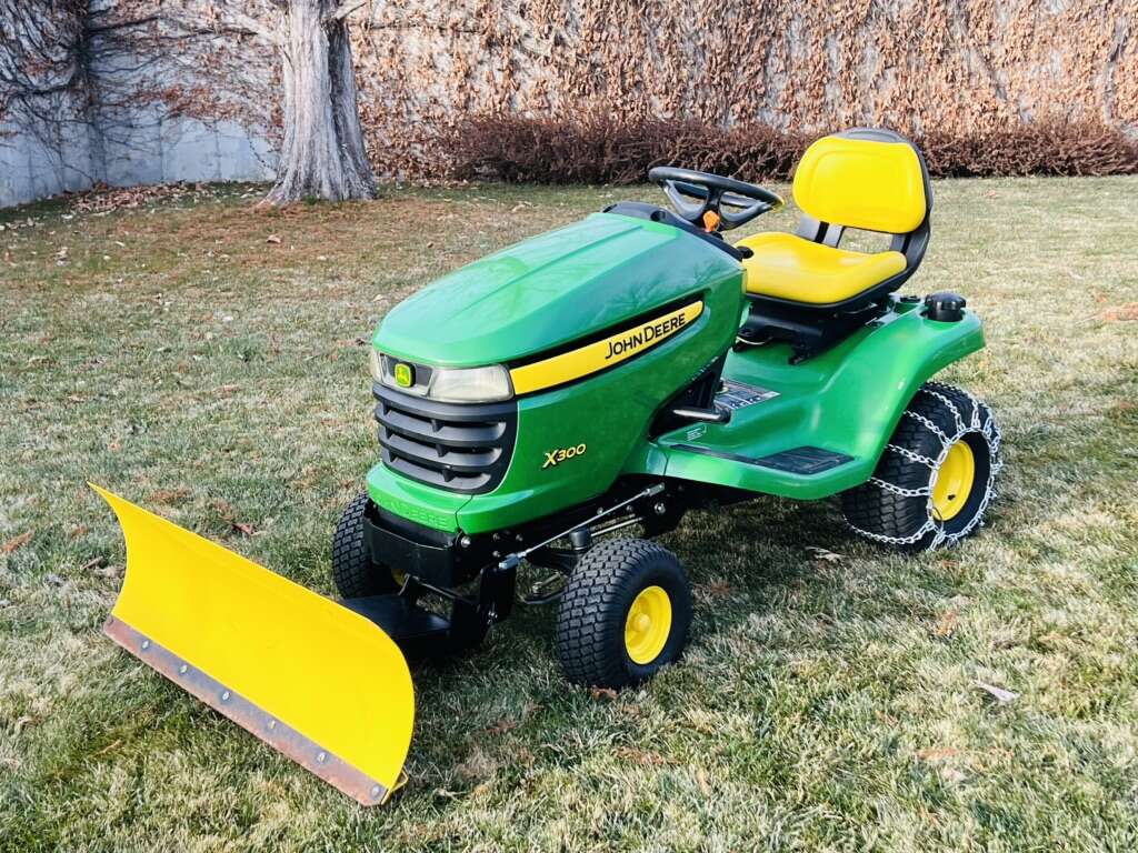 John Deere X300 with Snow Plow | Home and Garden | ksl.com