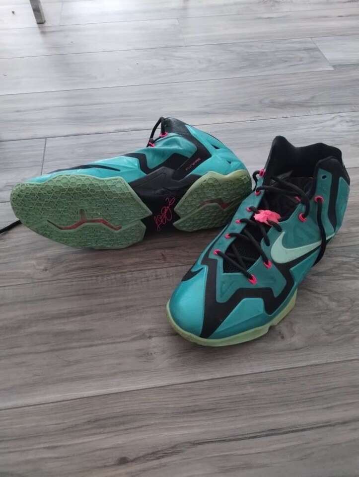 Rubber Shoes in Great Condition