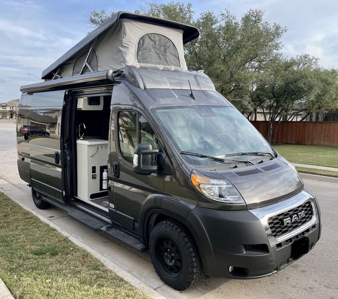 RV Rental 2021 Thor Tellaro Ram Promaster 3500 FWD 20' Camper Van / Class B RV Maisey Van Haven