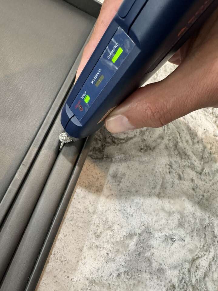 Pear Shape Diamond engagement Ring