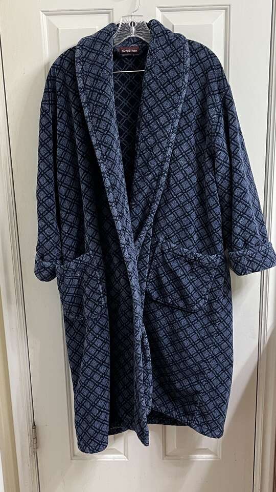Nortstroms 100% cotton bath robe