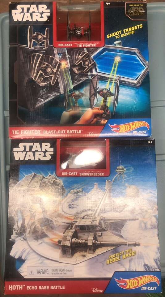 Hot Wheels Star Wars Diecast Sets Lot of 2!