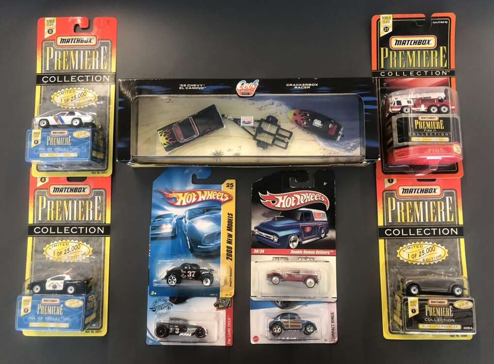 Hot Wheels and Matchbox Collectors Lot!