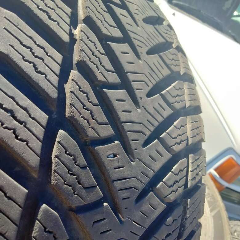 255/60R18 Goodyear eagle enforcer winter tires