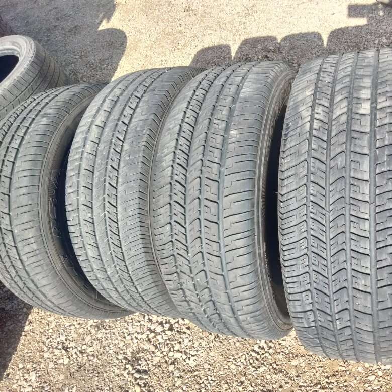 4 225/60R18 Goodyear Eagle RS-A 10/32 90% tread