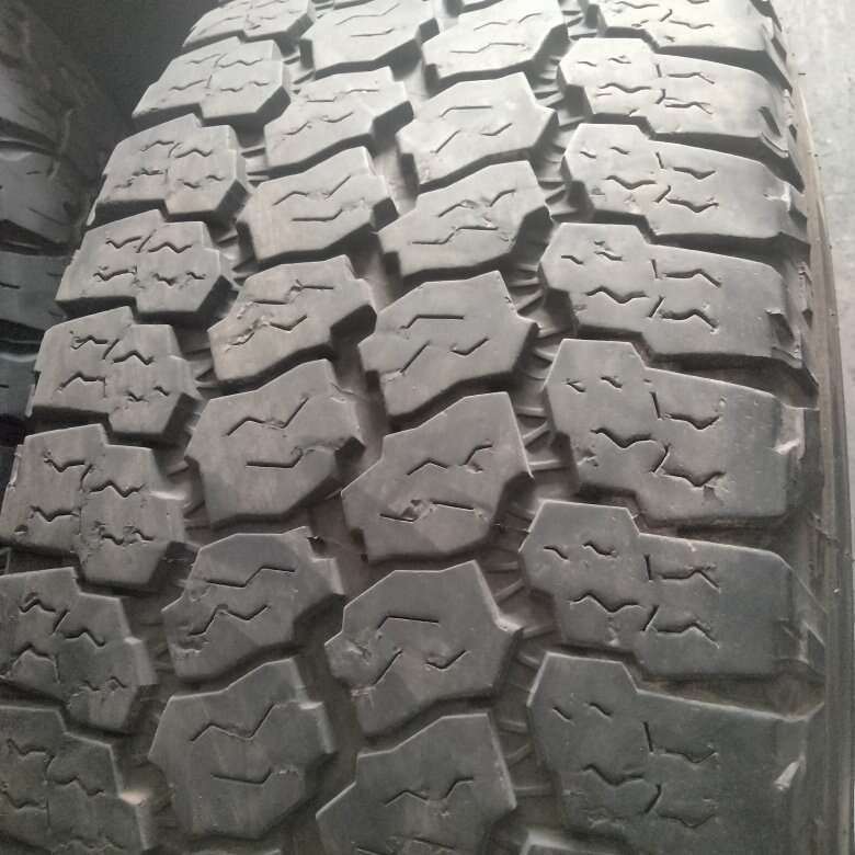 4 LT275/70R18 Goodyear Wrangler AT adventure 10/32