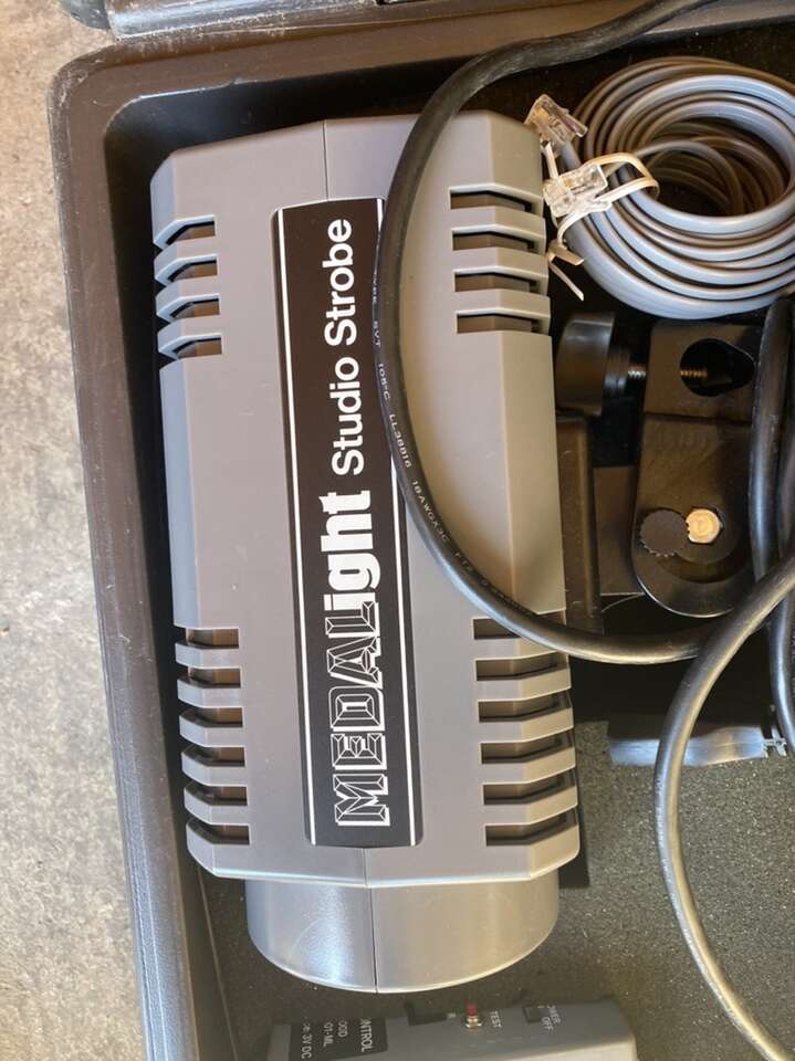 Bogen Manfrotto, Camera Lighting Light