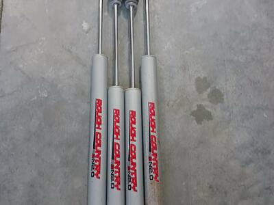 Super duty lifted shocks