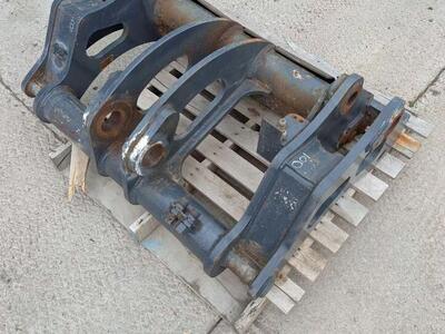 John Deere 544 hydraulic quick coupler adapter