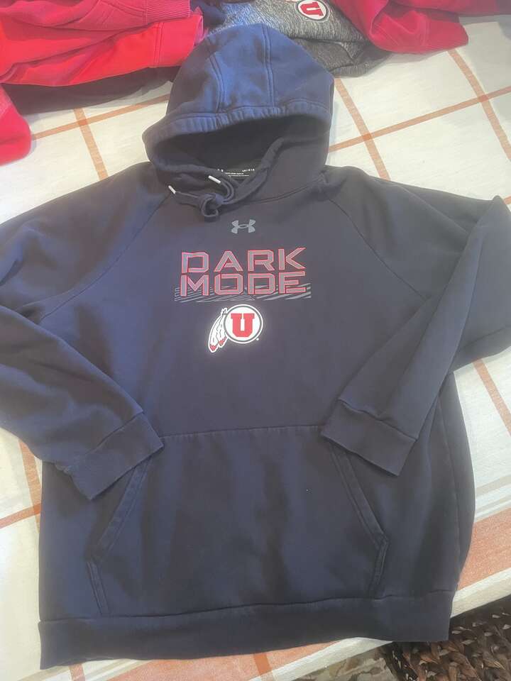 Utah Utes Dark Mode Hoodie Large