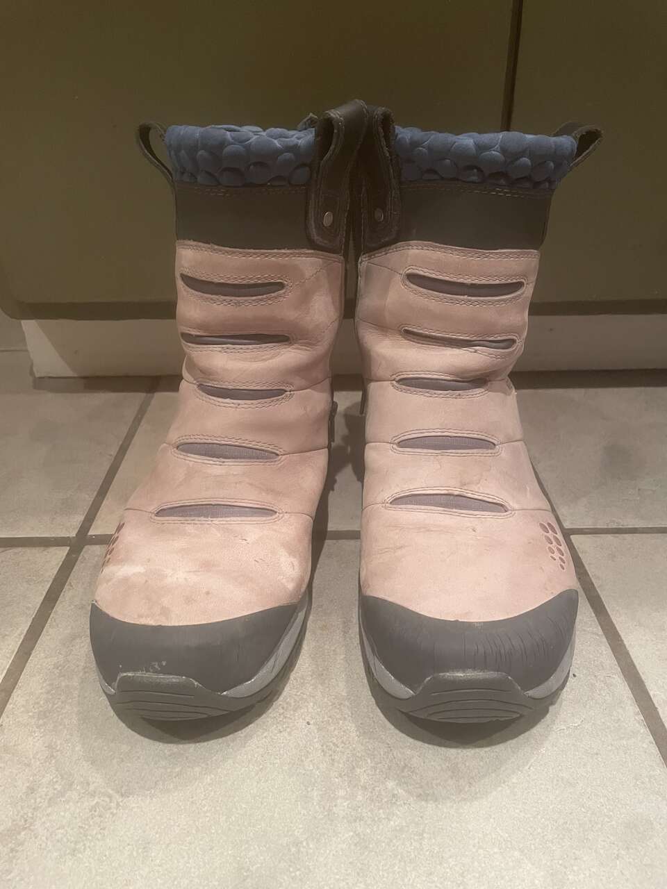 Merrell Active Heat Boots Women’s 10.5