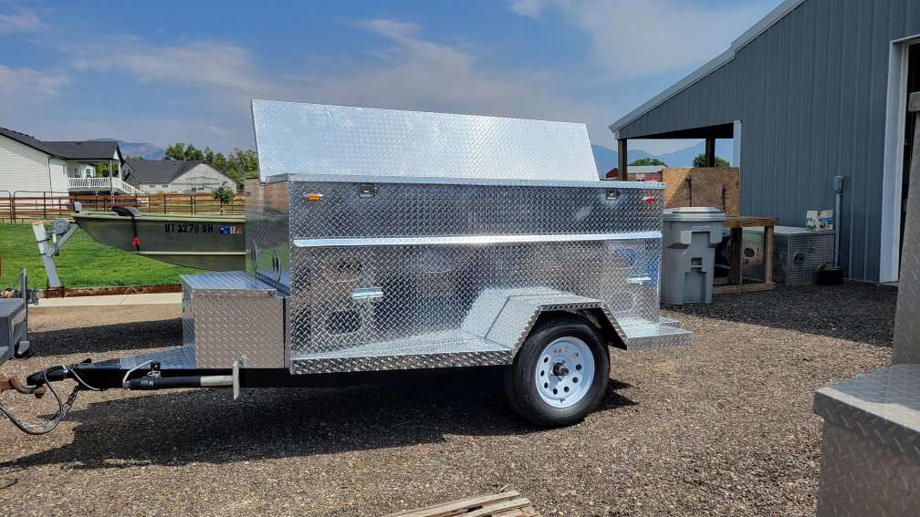 Brand new 4 hole dog trailer