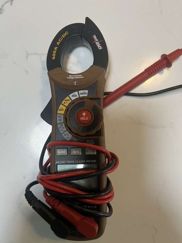 Tureen’s AC/DC Clamp Meter