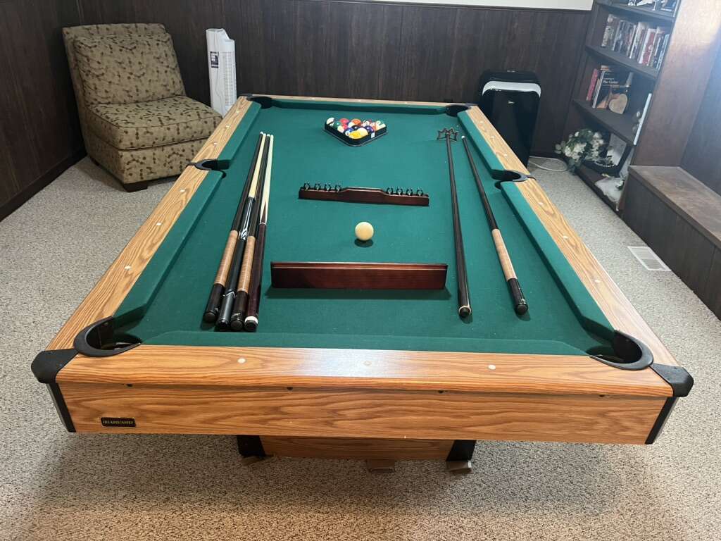 Pool Table With Cues And Balls Furniture