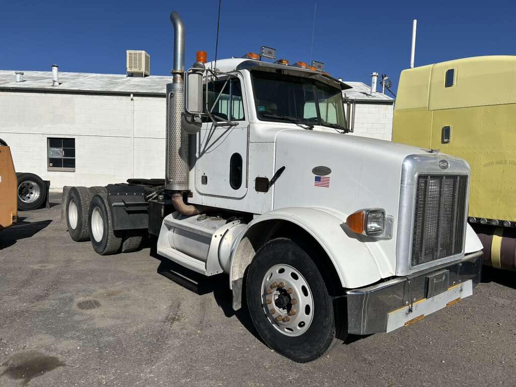 2000 Peterbuilt 357