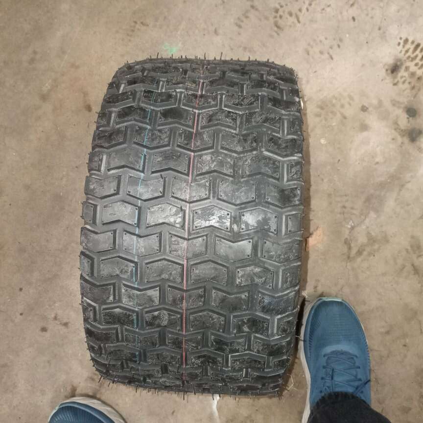 20x10x10 NHS turfsaver Carlisle tractor tire
